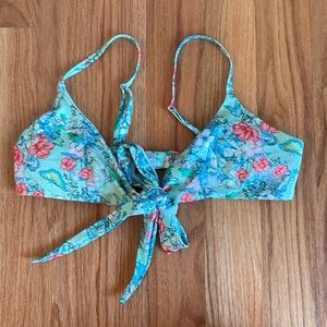 Victoria’s Secret bikini top